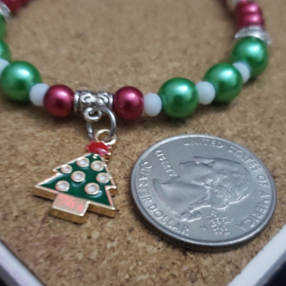 Handmade Small Xmas Tree 7.5" bracelet - Picture 4 of 6